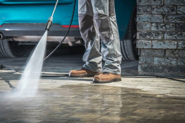 Best Gutter Cleaning  in Corona, CA